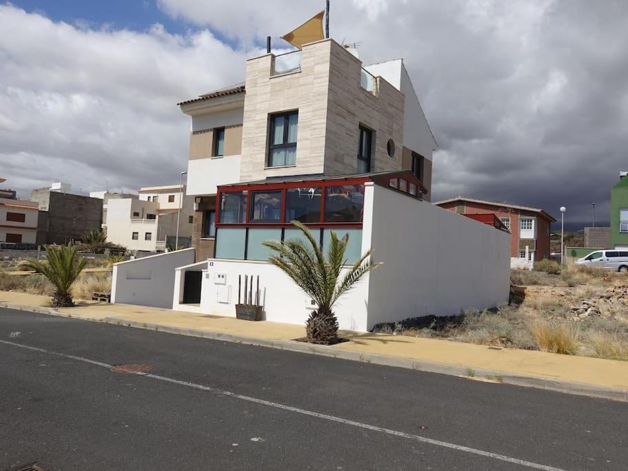 Designer Haus Mit Beheiztem Pool Holiday home *